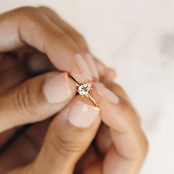 Linjer "Martine" Pear Shaped White Topaz Solitaire Gold Vermeil Ring Size 8 - Picture 5 of 10